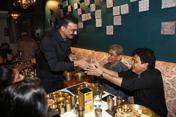 Anupam Kher Treats Mumbai Dabbawallahs To A Sumptuous Meal To Celebrate The Spirit Of Shiv Shastri Balboa