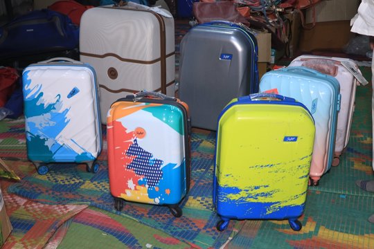 POLO ENTERPRISES Showroom At Bhiwandi  Buy Branded Shoes – Luggage Bags – Ladies Handbags And Footwear