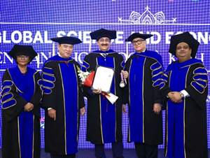 Global Media Visionary, Sandeep Marwah, Graced With Honorary Doctorate By Esteemed Canadian University