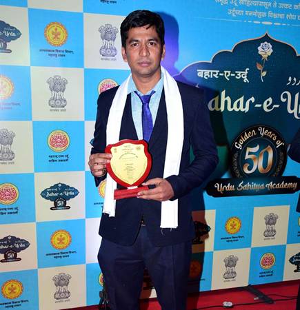 Bahar-E-Urdu Day 1 Opens To A Full House As Javed Akhtar, Sachin Pilgaonkar, Shekhar Suman & Ali Asgar Set The Mood